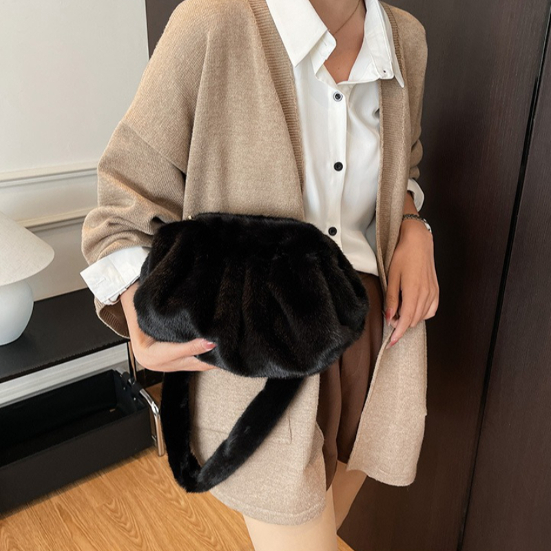 Winter Texture Simple Crossbod - Embroidery Motif ulasan dan harga