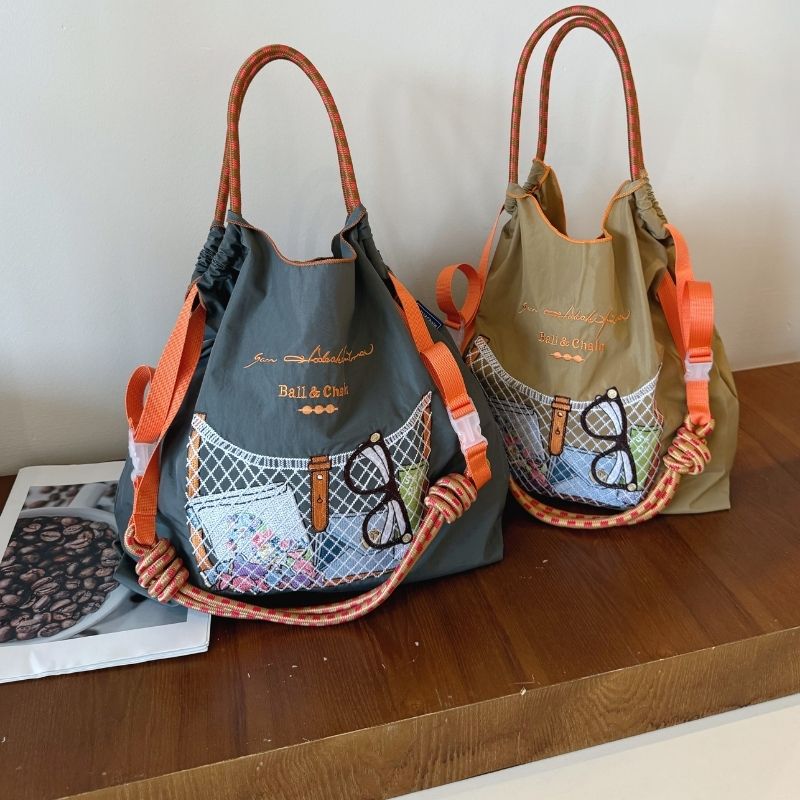 New Style Women's Shoulder Bag - Embroidery Cat ulasan dan harga