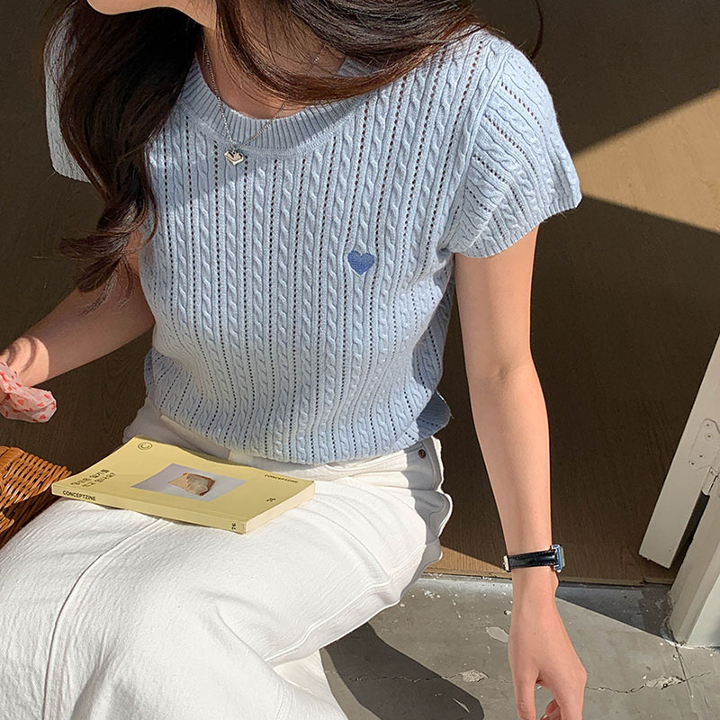 Women T-shirt Round Neck Short - Embroidery Design Love ulasan dan harga