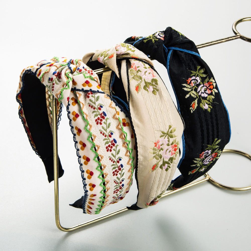 Fashion new retro famous style - Embroidery Knot ulasan dan harga